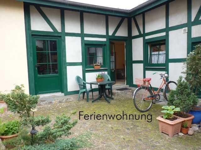 Ferienunterkunft Innenhof Objekt ID 12134 Waren  Exterior foto
